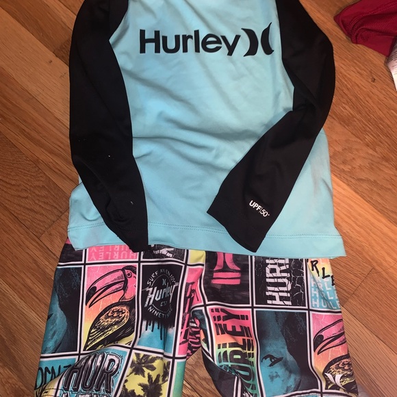 Hurley boys swim outfit - Picture 3 of 4